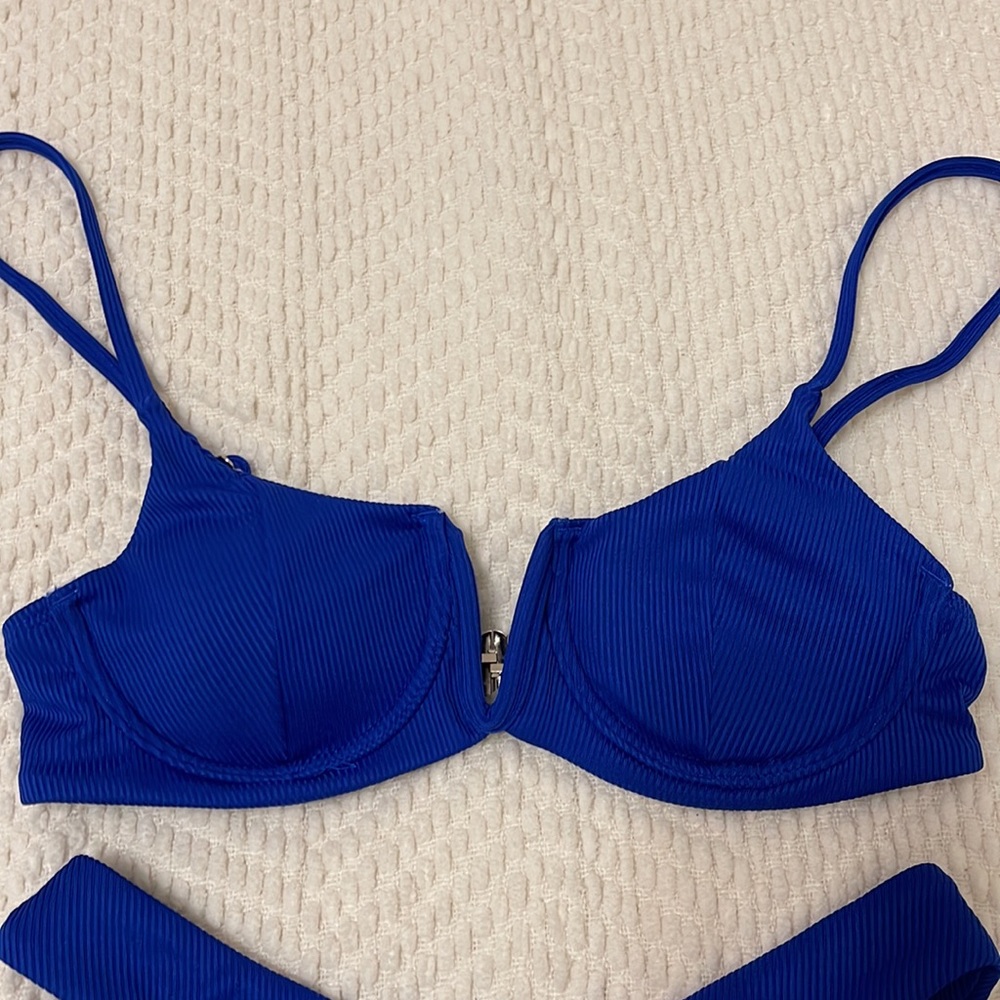 Swimsuit - Picture 2 of 3